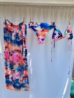 Vibrant Tropical Print Bikini Set with Cover-Up Skirt